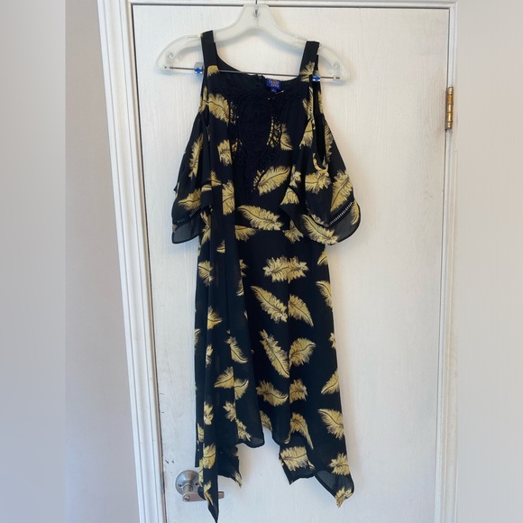 Beauty and the Beast Dress - Picture 1 of 5